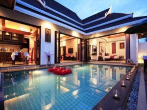 Pool Villa Phuket Family next to the restaurant