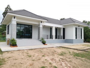 low cost single storey house plans There is a garden next to the house